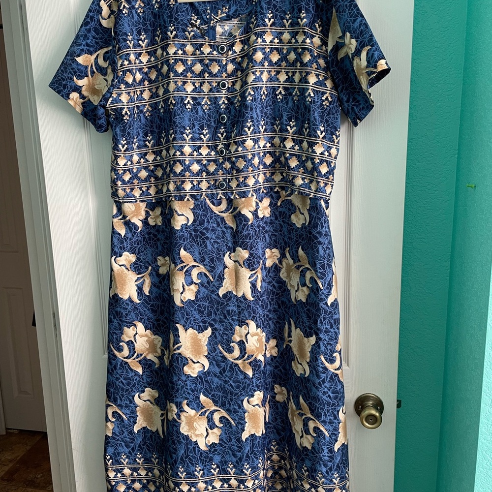 Carolina Bay Plus Navy Blue Floral Print Dress Size 20 With Pockets